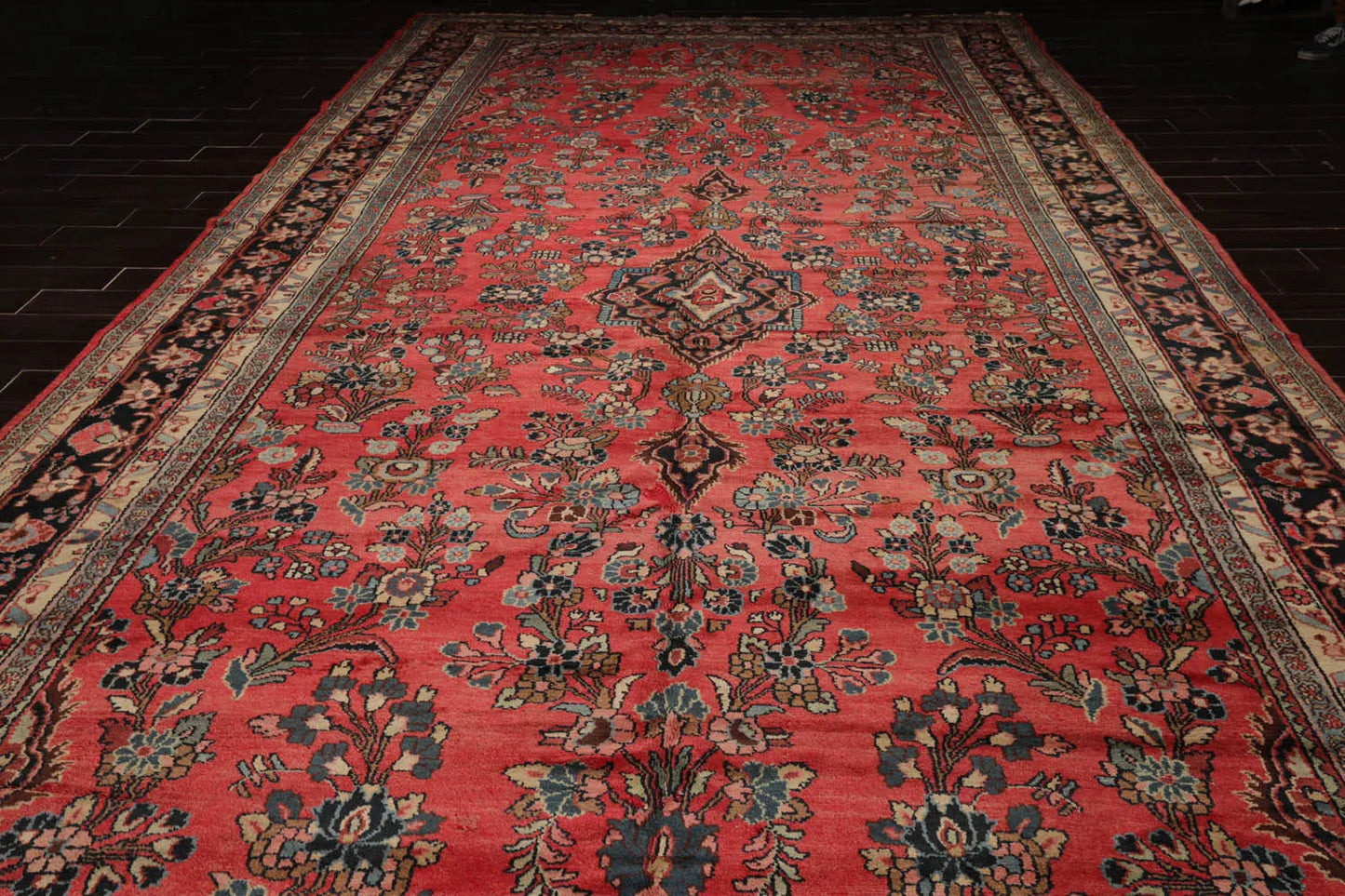 9' 6''x25' Palace Rose, Charcoal Hand Knotted 100% Wool Lilihaan Traditional Oriental Area Rug