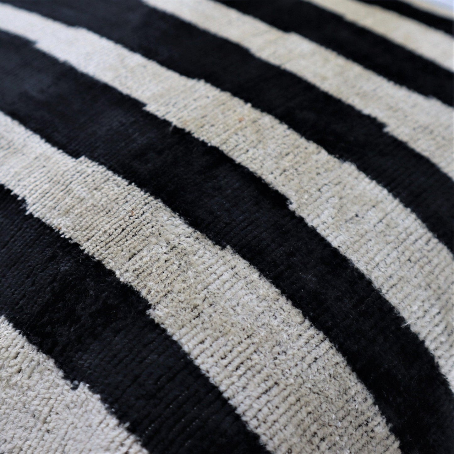 Canvello Decorative Black & White Pillow | 16x16 inch