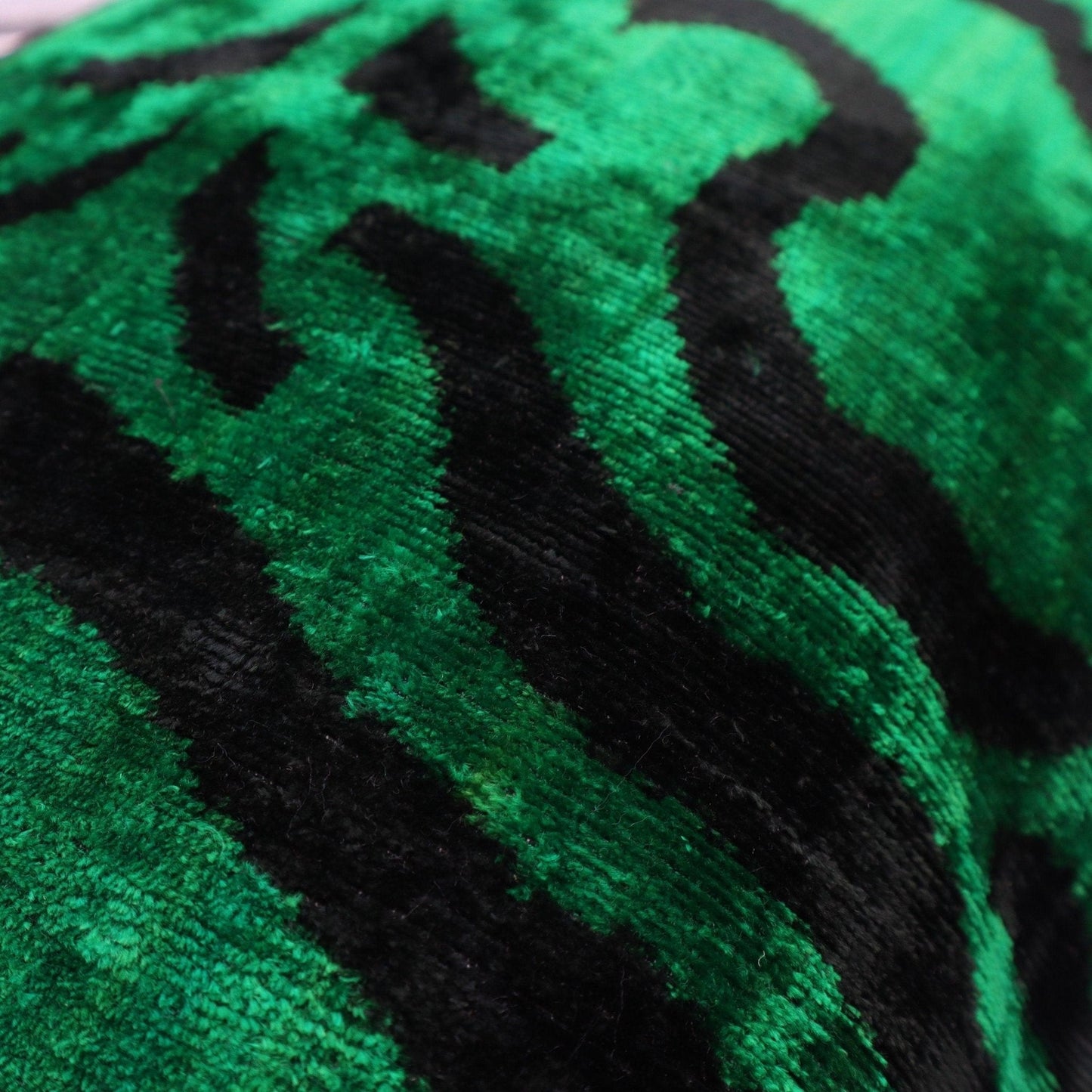 Canvello Handmade Luxury Dark Green Pillow for Couch | 16 x 24 in (40 x 60 cm)