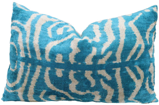 Canvello Handmade Tiger Print Blue Throw Pillows - 16X24 in