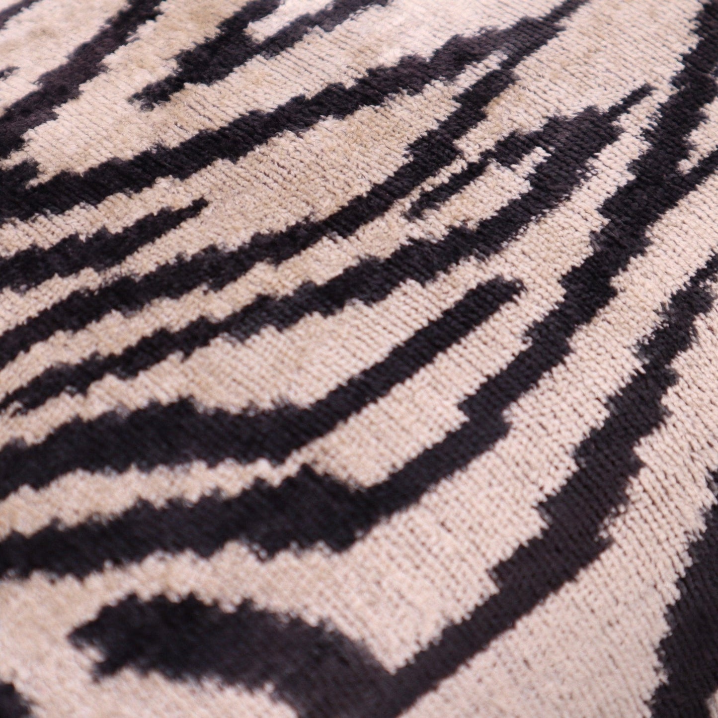 Canvello Luxury Black And Ivory Throw Pillows - 16x24