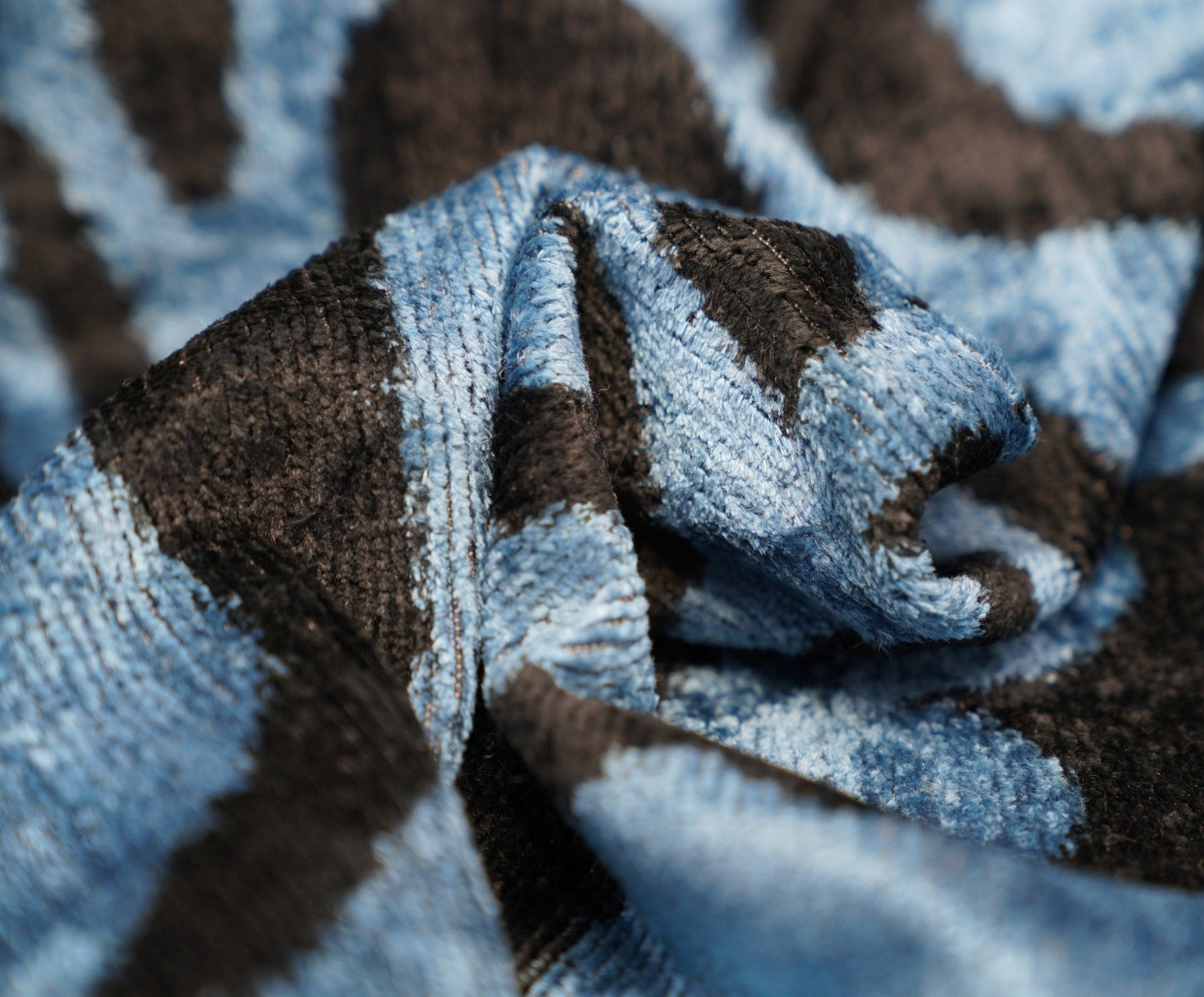 Canvello Luxury Blue Tiger Print Pillow for Couch - 16x16 inch