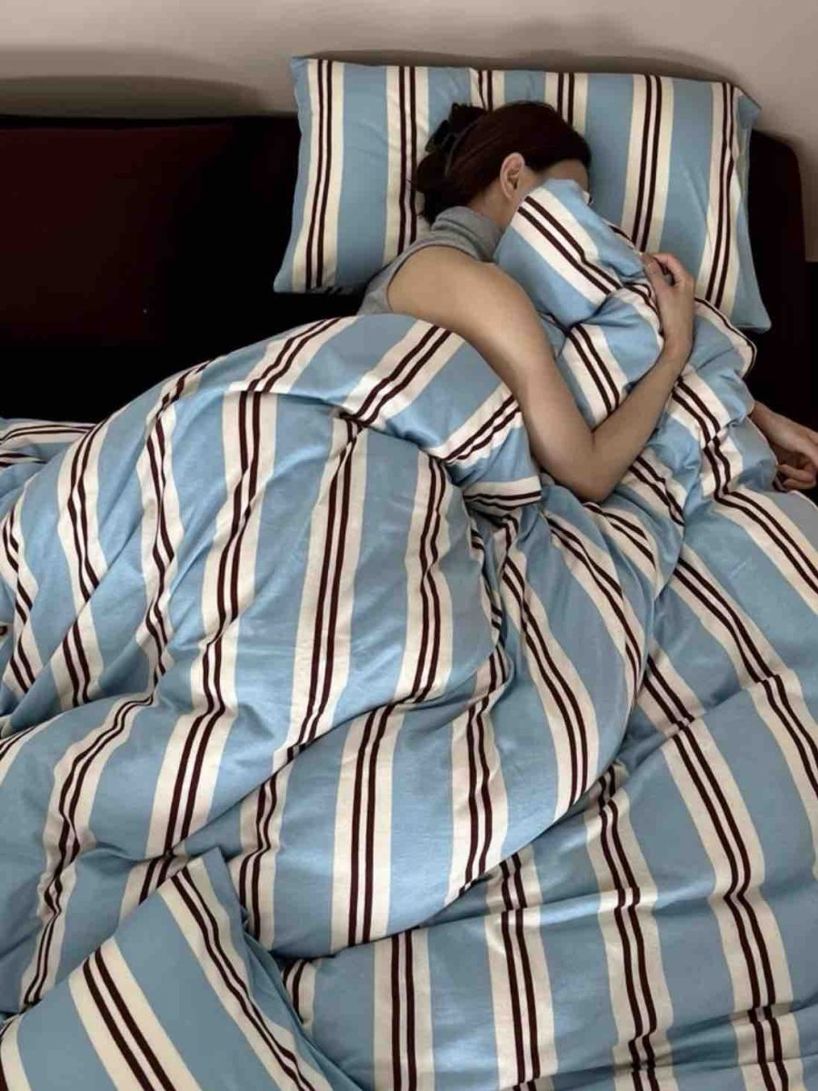 Retro Jersey Knit Blue Stripe Queen Bedding Set with Pillowcases & Fitted Sheet