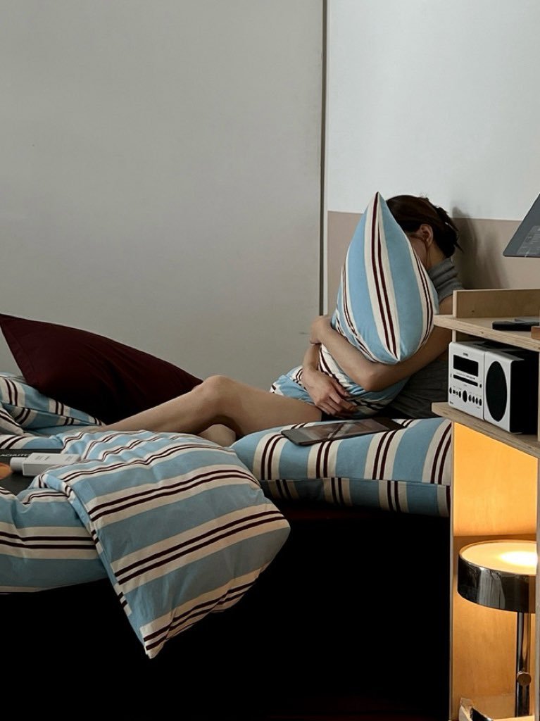 Retro Jersey Knit Blue Stripe Queen Bedding Set with Pillowcases & Fitted Sheet